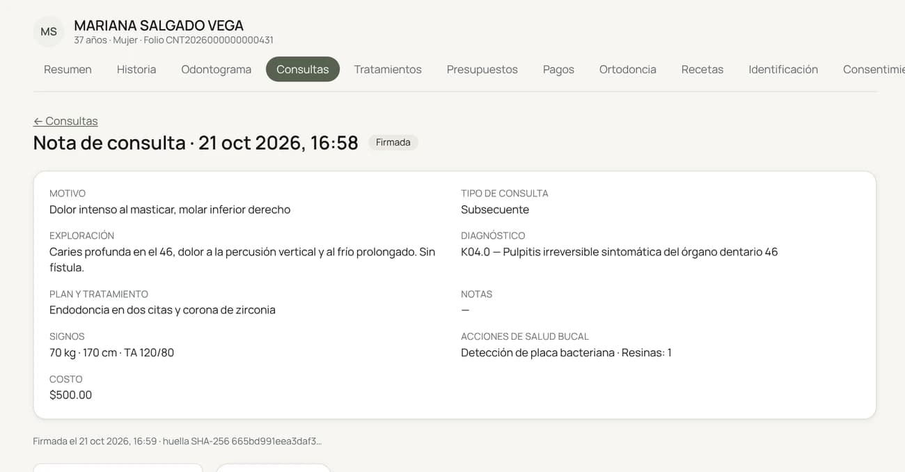 Nota de consulta dental firmada en Continuum con diagnóstico y acciones de salud bucal